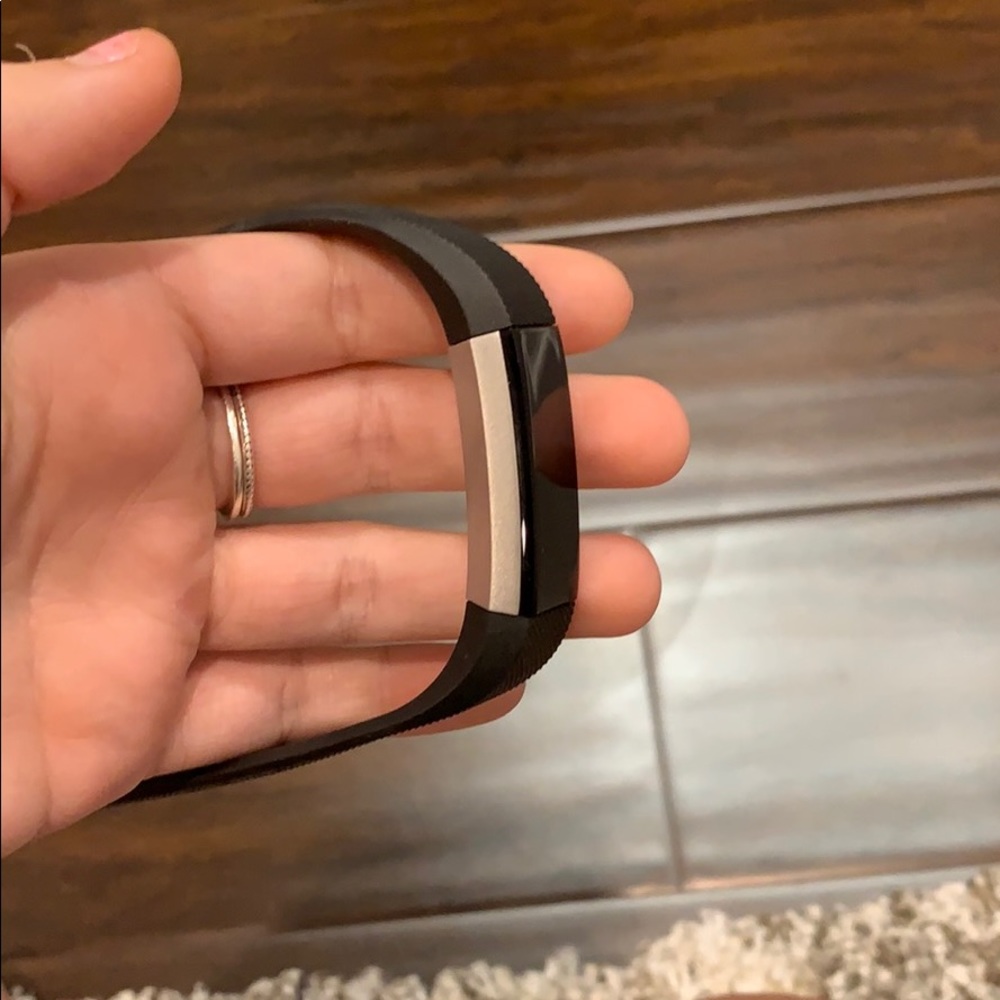 Fitbit - image 2
